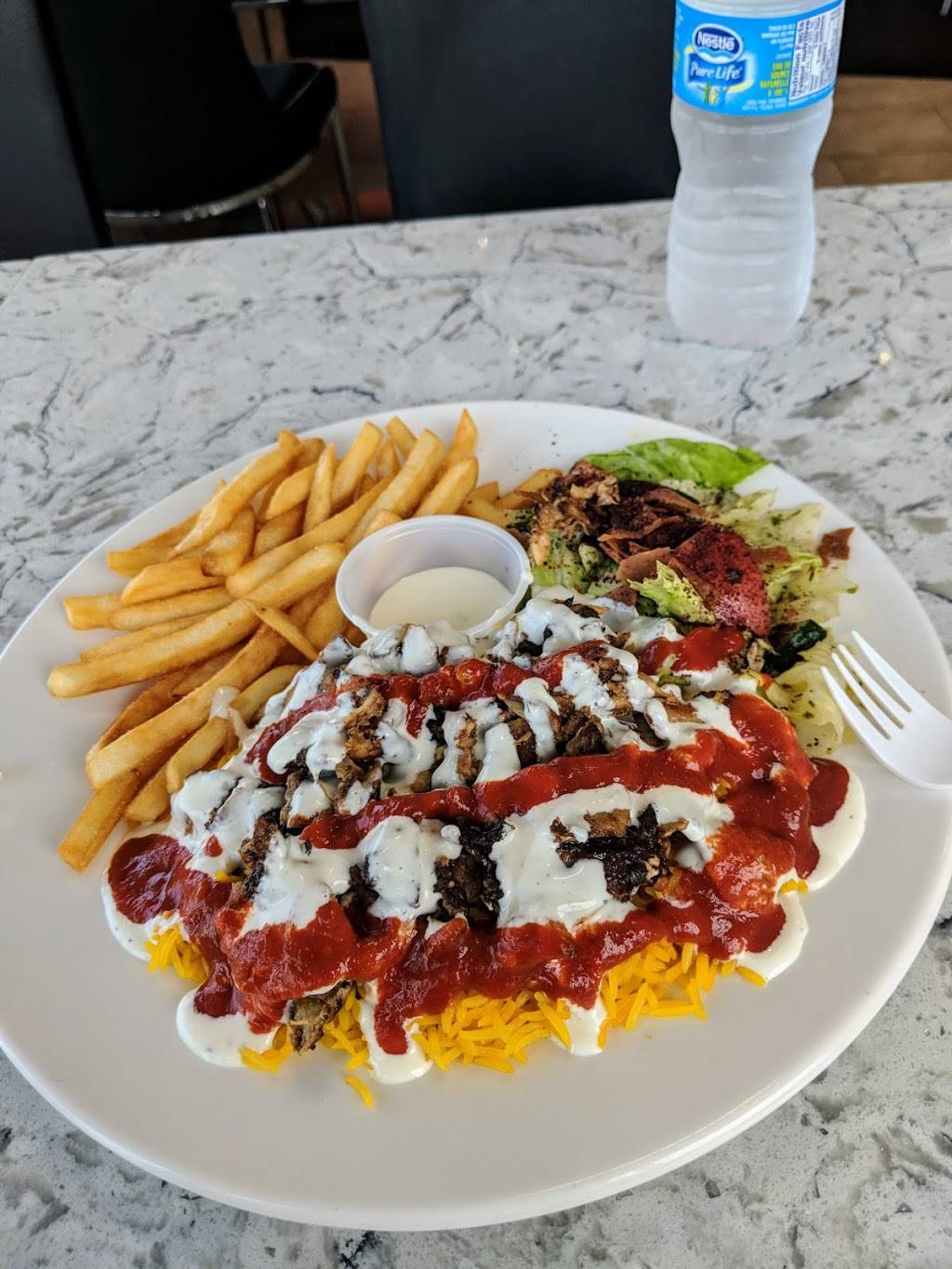 On-Z-Rocks | restaurant | 180 Queen St S, Mississauga, ON L5M 1L3, Canada | 9058123456 OR +1 905-812-3456