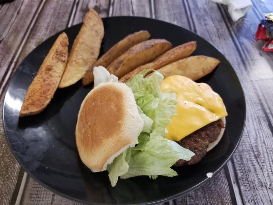 Hadleys Kitchen | restaurant | 212 N Broadway St # B, Ashford, AL 36312, USA | 2294030648 OR +1 229-403-0648