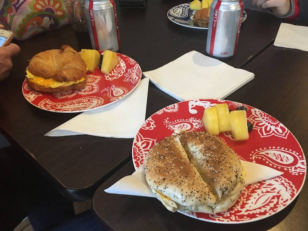 Cafe Desales | cafe | 2835 Woodburn Ave, Cincinnati, OH 45206, USA | 5137512233 OR +1 513-751-2233