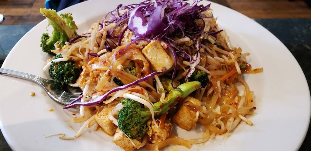 Lemongrass | restaurant | 641 N High St, Columbus, OH 43215, USA | 6142241414 OR +1 614-224-1414