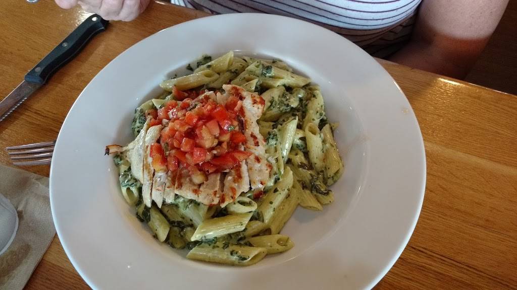 Applebees Grill + Bar | restaurant | 4745 Golf Rd, Eau Claire, WI 54701, USA | 7158311255 OR +1 715-831-1255