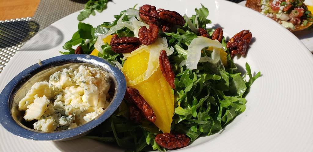 Veranda Fireside Lounge and Restaurant | restaurant | 17550 Bernardo Oaks Dr, San Diego, CA 92128, USA | 8889931856 OR +1 888-993-1856