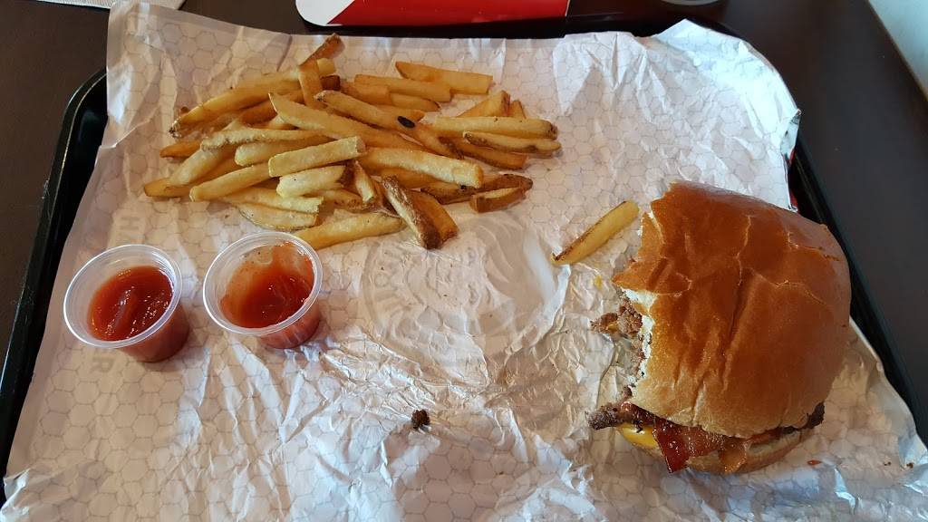 Wendys | restaurant | 11525 NE 124th St, Kirkland, WA 98034, USA | 4258218703 OR +1 425-821-8703