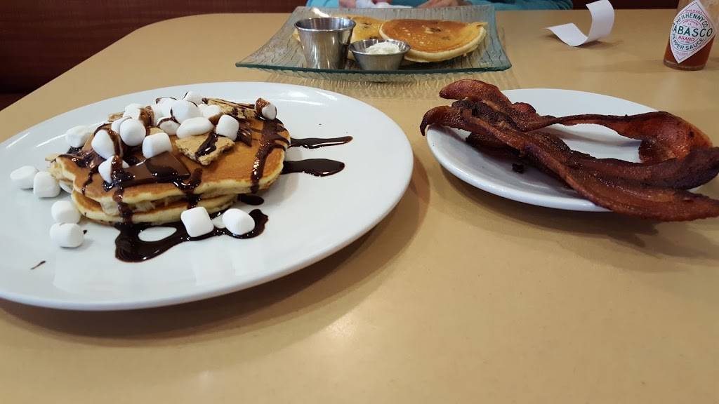 The Original Pancake House | bakery | 7395 Lee Hwy, Falls Church, VA 22042, USA | 7036986292 OR +1 703-698-6292