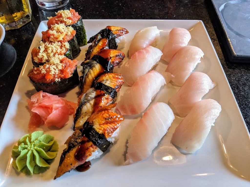 Deep Sushi | restaurant | 2624 Elm St, Dallas, TX 75226, USA | 2146511177 OR +1 214-651-1177