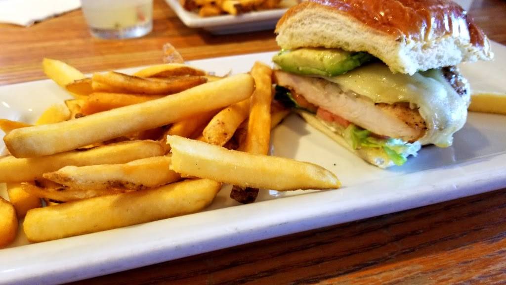 Chilis Grill & Bar | restaurant | 8815 SW 72nd Pl, Miami, FL 33156, USA | 3056700727 OR +1 305-670-0727