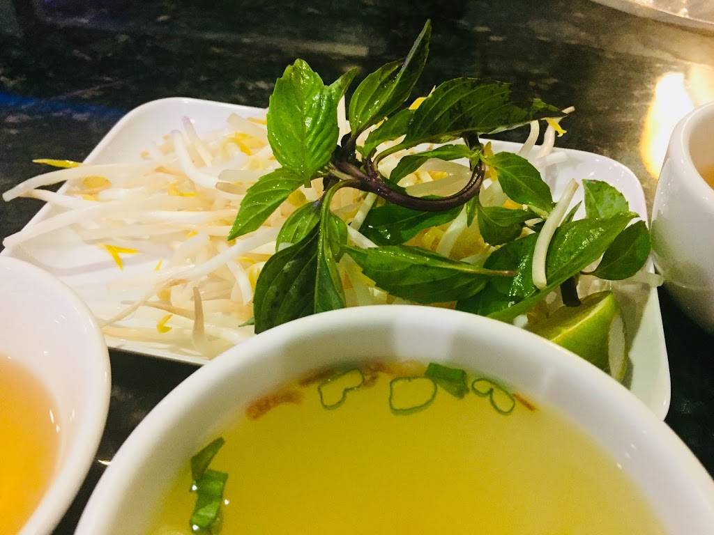 Com Tam 168 | restaurant | 7077 Kennedy Rd, Markham, ON L3R 0N8, Canada | 9054741168 OR +1 905-474-1168