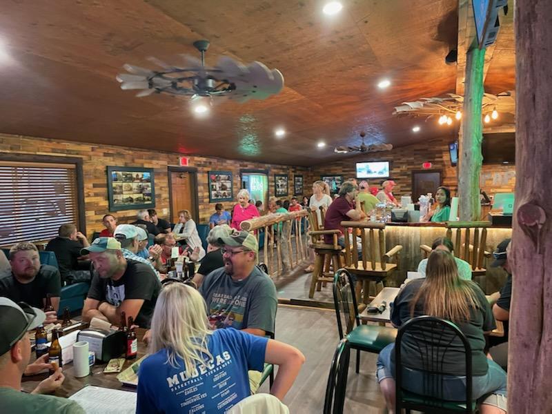 Papa Bs Keno & Grill | restaurant | 619 W Broad St, Blue Springs, NE 68318, USA | 4026458101 OR +1 402-645-8101