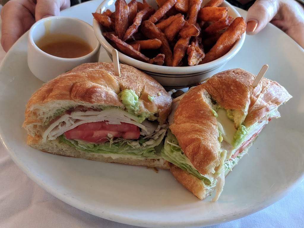 Ellis Great American Restaurant | restaurant | 1250 S Main St, Salinas, CA 93901, USA | 8317598455 OR +1 831-759-8455