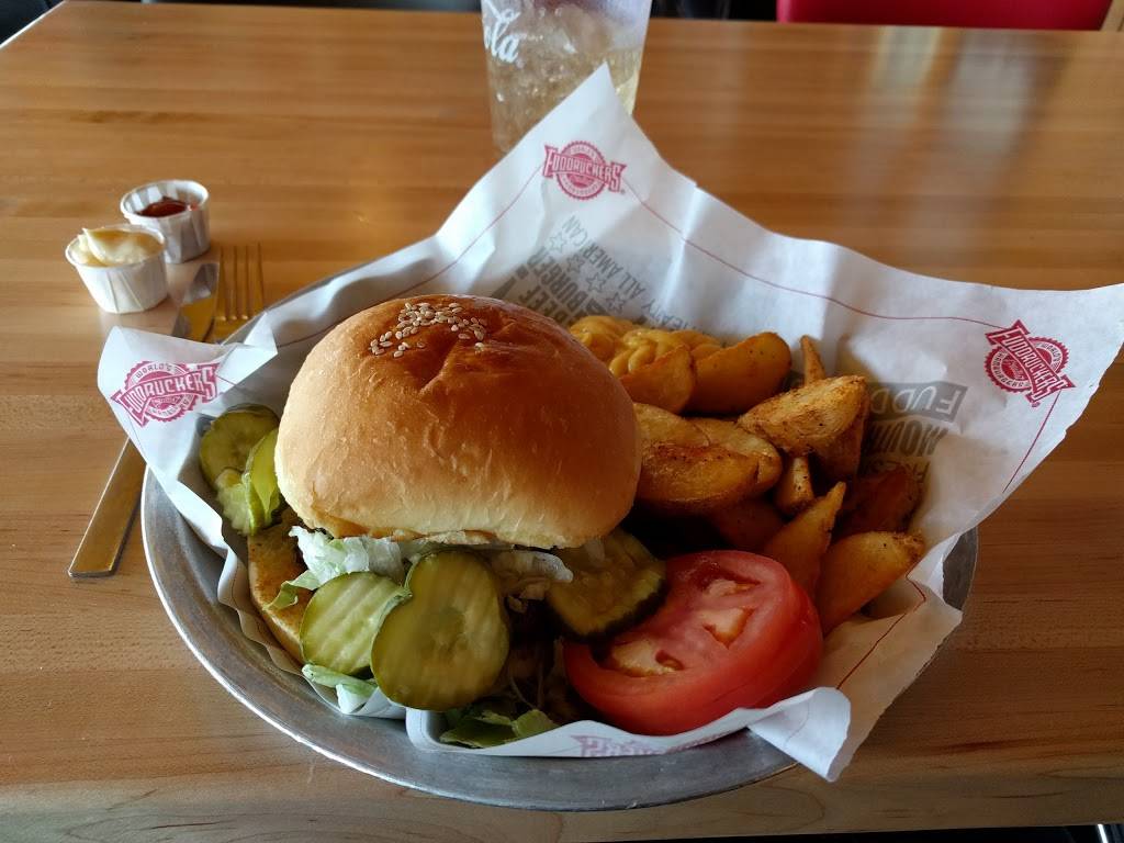 Fuddruckers | restaurant | 16065 W Bluemound Rd, Brookfield, WI 53005, USA | 2627843833 OR +1 262-784-3833