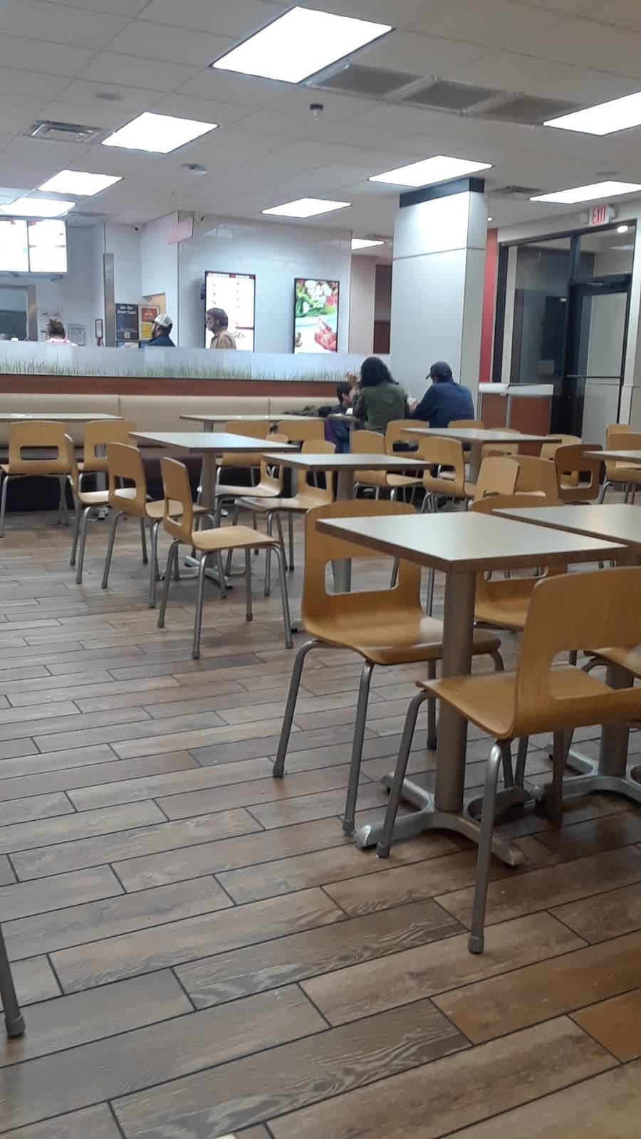 Wendys | restaurant | 416 Shallowford Rd, Gainesville, GA 30504, USA | 7707180880 OR +1 770-718-0880