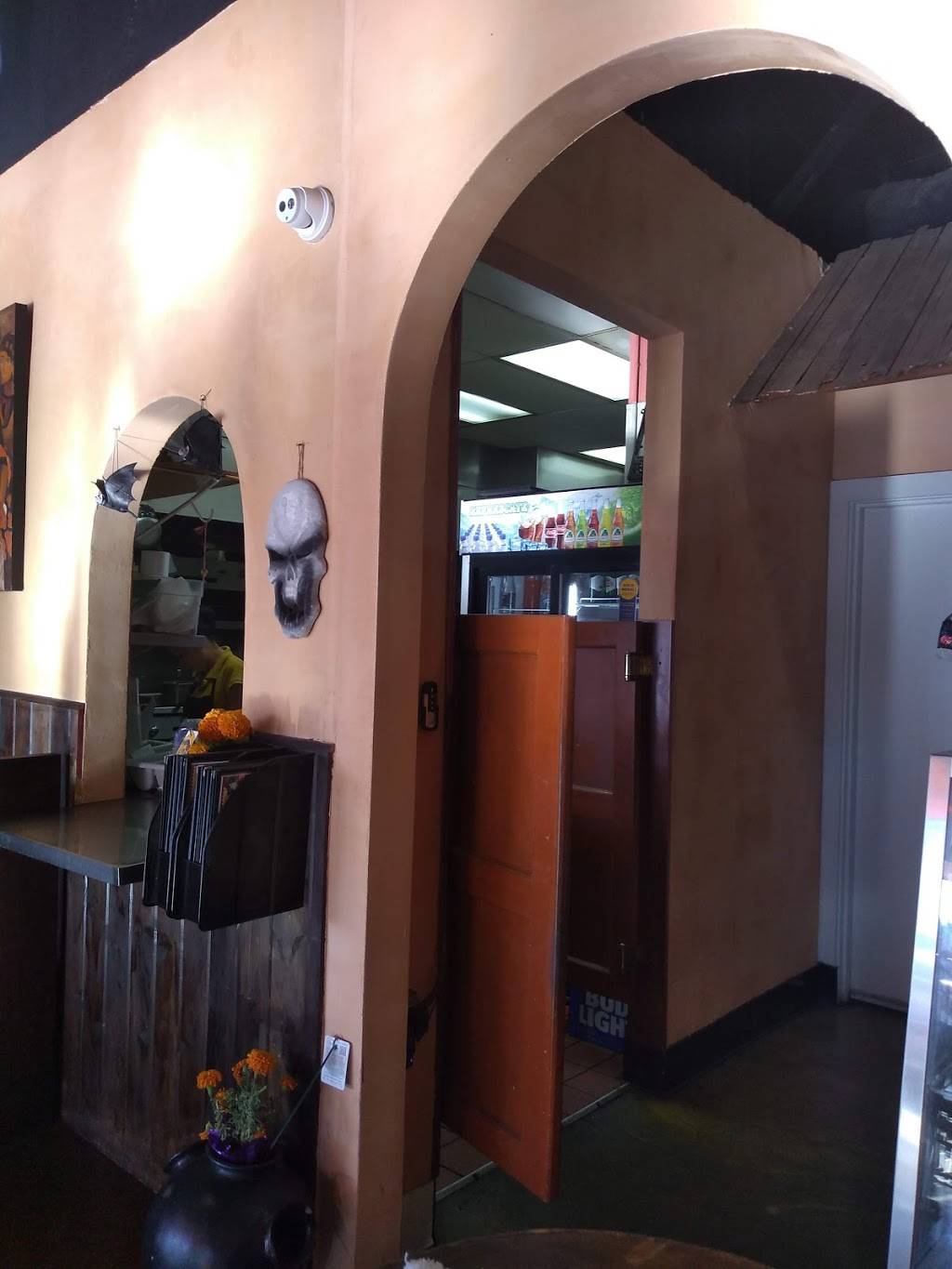 Juquila | meal takeaway | 10022 Venice Blvd, Culver City, CA 90232, USA | 3108412520 OR +1 310-841-2520