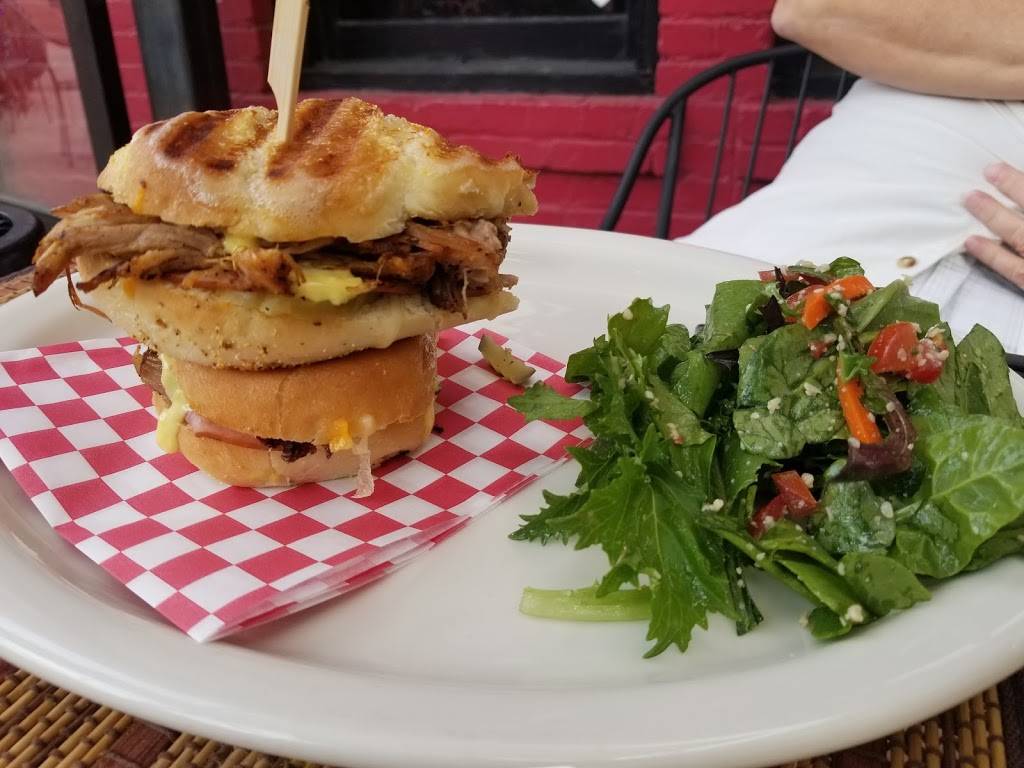 Sabrina’s West Street Kitchen | restaurant | 138 West St, Reno, NV 89501, USA | 7756839378 OR +1 775-683-9378