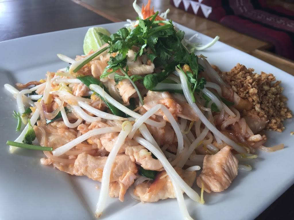 Sa Wad Dee Thai Restaurant | restaurant | 12200 San Pablo Ave, Richmond, CA 94805, USA | 5102325542 OR +1 510-232-5542