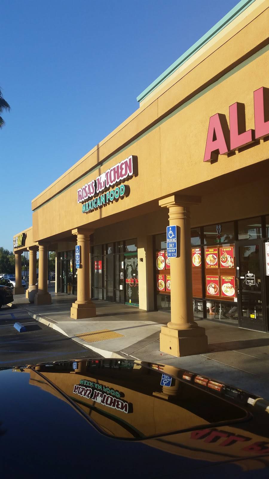 Rosas Kitchen | restaurant | 530 Hacienda Dr, Vista, CA 92081, USA | 7607264274 OR +1 760-726-4274