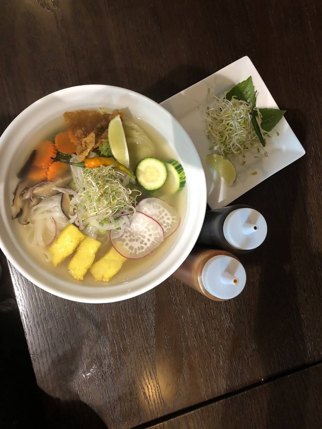 Pho V Express | restaurant | 1923 Avenue Rd, North York, ON M5M 4A2, Canada | 6473528746 OR +1 647-352-8746