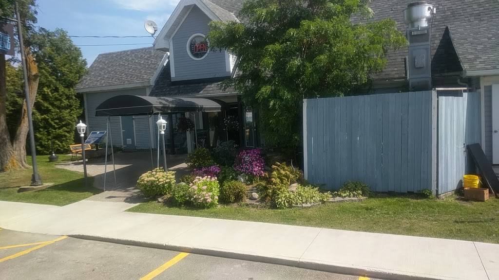 CCs on the Rideau | restaurant | 1030 Rideau Ferry Rd, Perth, ON K7H 3C7, Canada | 6132676060 OR +1 613-267-6060