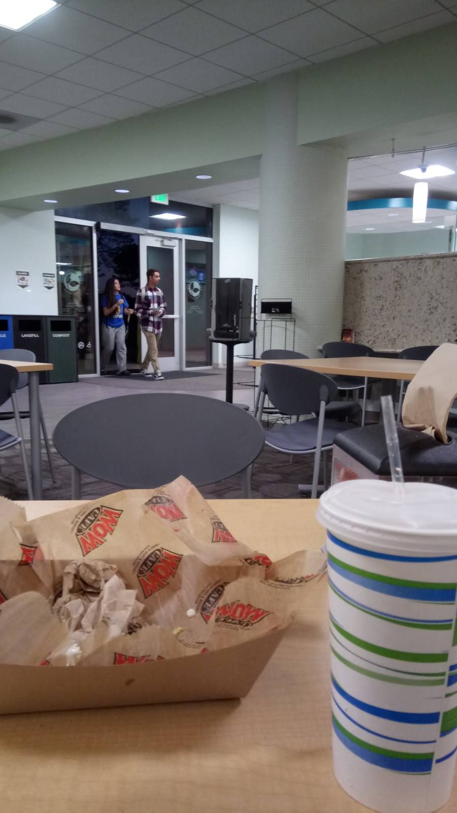 WOW Café | restaurant | Otter Express, 3114 Inter-Garrison Rd, Seaside, CA 93955, USA | 8315825007 OR +1 831-582-5007