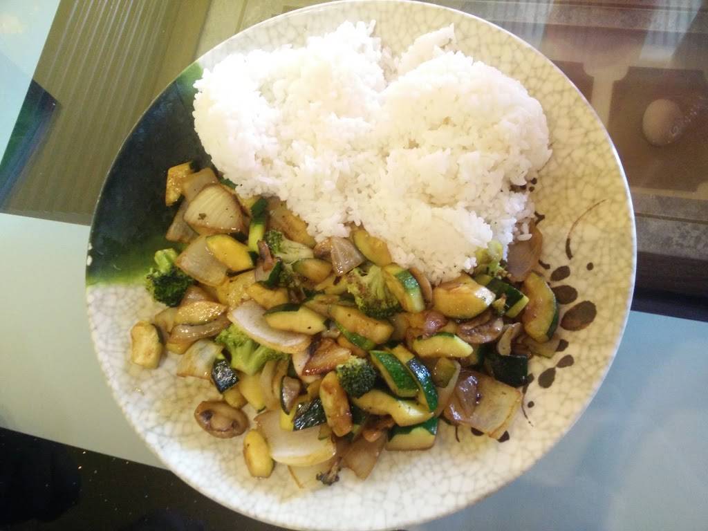 Ginger Hibachi | restaurant | 104 N Main St, Dickson, TN 37055, USA | 6153758157 OR +1 615-375-8157