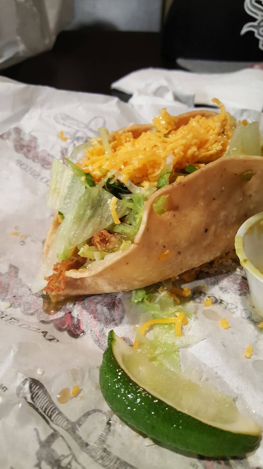 Robertos Taco Shop | restaurant | 6355 E Russell Rd, Las Vegas, NV 89122, USA | 7024365189 OR +1 702-436-5189