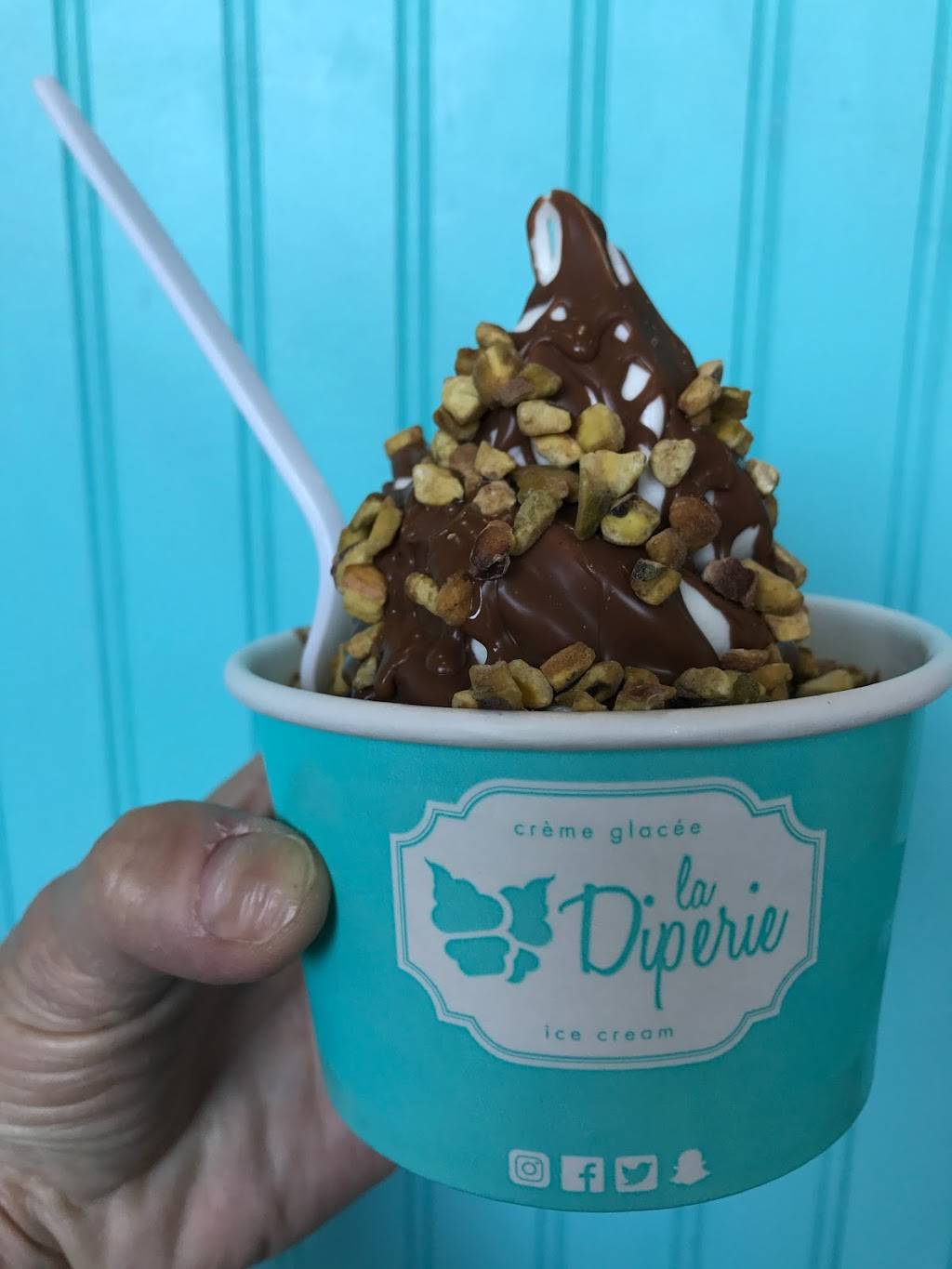 La Diperie Crème Glacée / Ice Cream | bakery | 765 Chemin de Saint-Jean, La Prairie, QC J5R 5E6, Canada | 5146885589 OR +1 514-688-5589