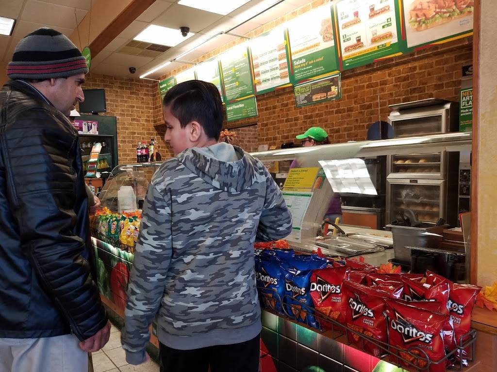 Subway | restaurant | 1788 Calohan Rd, Rustburg, VA 24588, USA | 4346162266 OR +1 434-616-2266