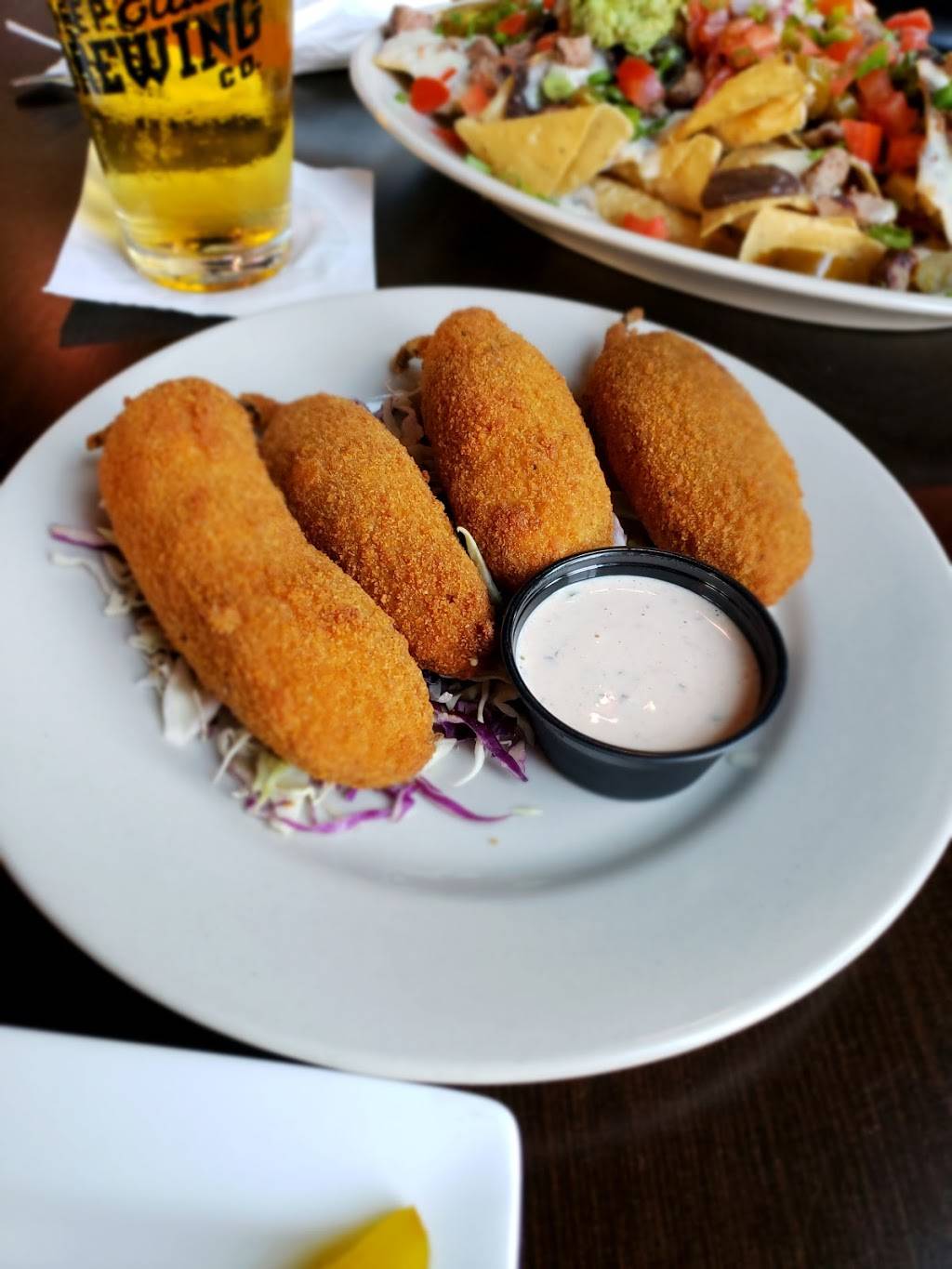 Foxiis Restaurant and Grill | restaurant | 365 Coneflower Dr, Garland, TX 75040, USA | 9724952335 OR +1 972-495-2335