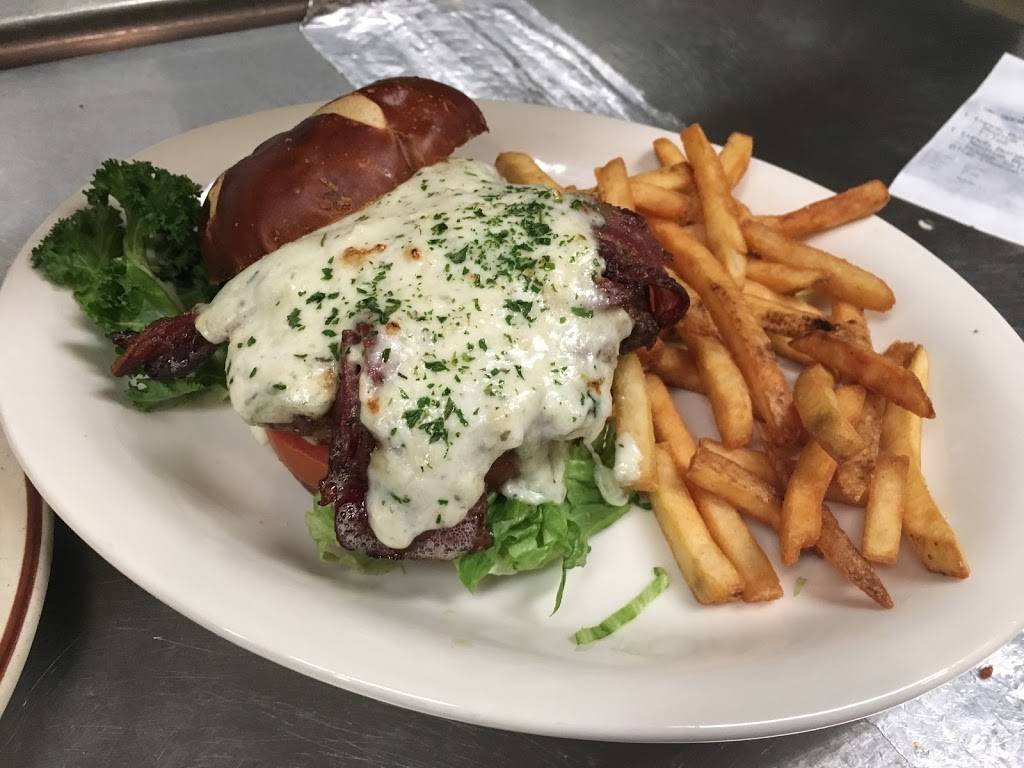 Riverside | restaurant | 1809 N Francis St, Monticello, IN 47960, USA | 5745834532 OR +1 574-583-4532