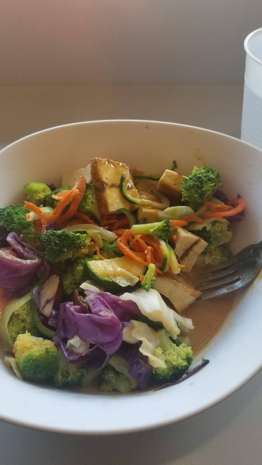 Crazy Bowls & Wraps | restaurant | 7353 Forsyth Blvd, St. Louis, MO 63130, USA | 3147839727 OR +1 314-783-9727