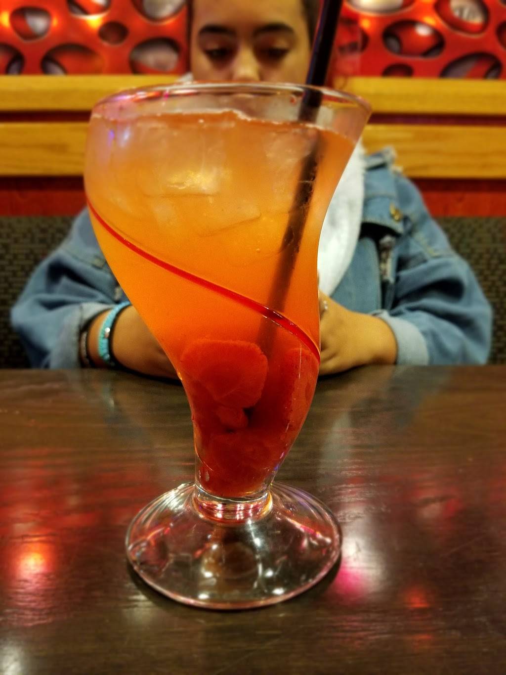 Red Robin Gourmet Burgers and Brews | restaurant | 1231 N Germantown Pkwy, Cordova, TN 38016, USA | 9017545501 OR +1 901-754-5501