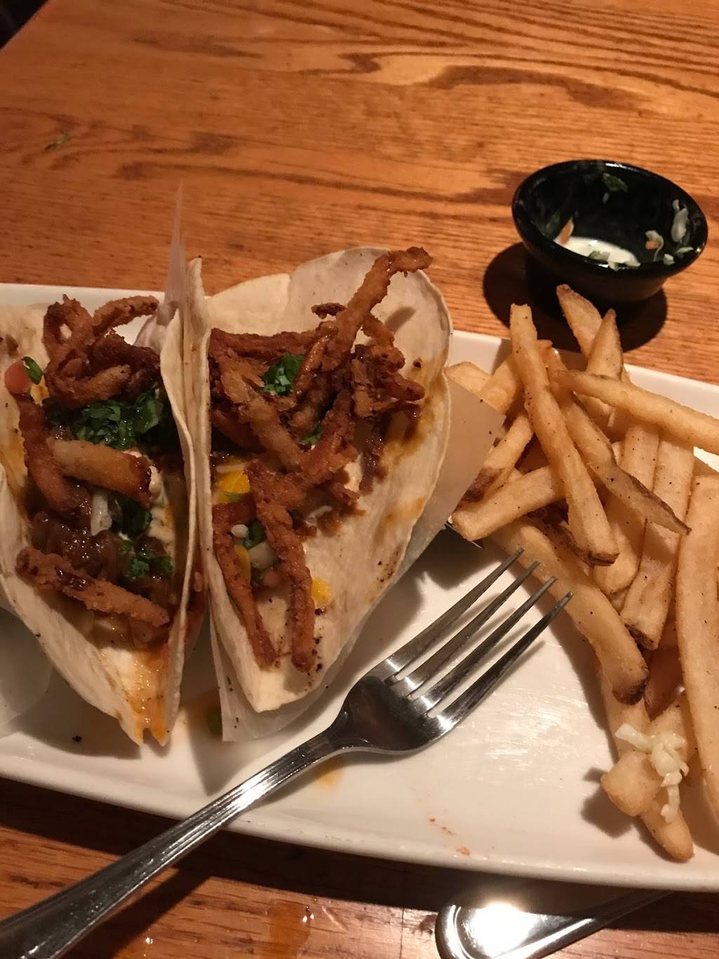 Applebees Grill + Bar | restaurant | 4760 S Broadway, Wichita, KS 67216, USA | 3165225525 OR +1 316-522-5525