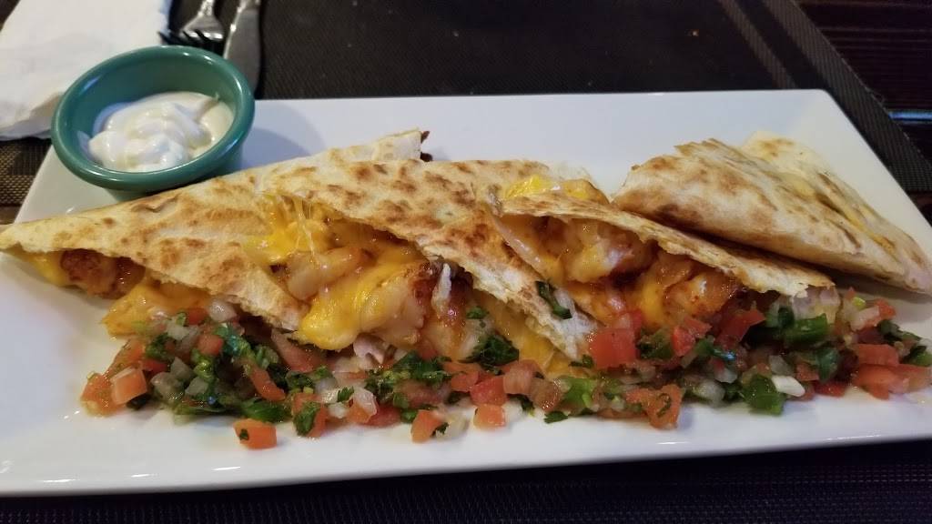 Oak House Mexican Kitchen | restaurant | 155 Tulip Ave, Floral Park, NY 11001, USA | 5167752135 OR +1 516-775-2135
