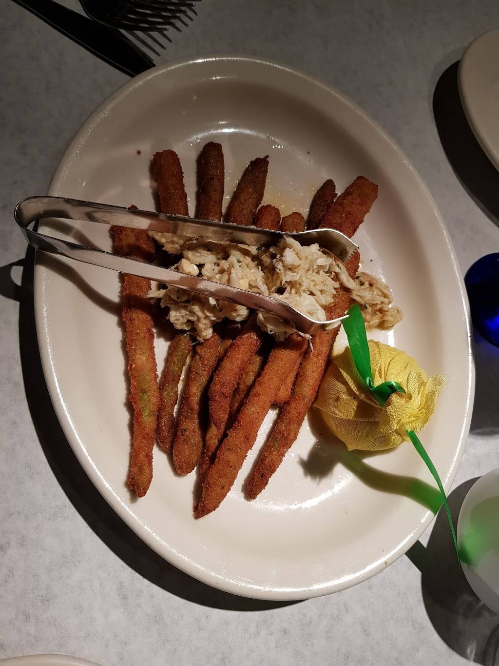 Perry and Sons Market & Grille | restaurant | 614 S Friendswood Dr, Friendswood, TX 77546, USA | 2814822842 OR +1 281-482-2842