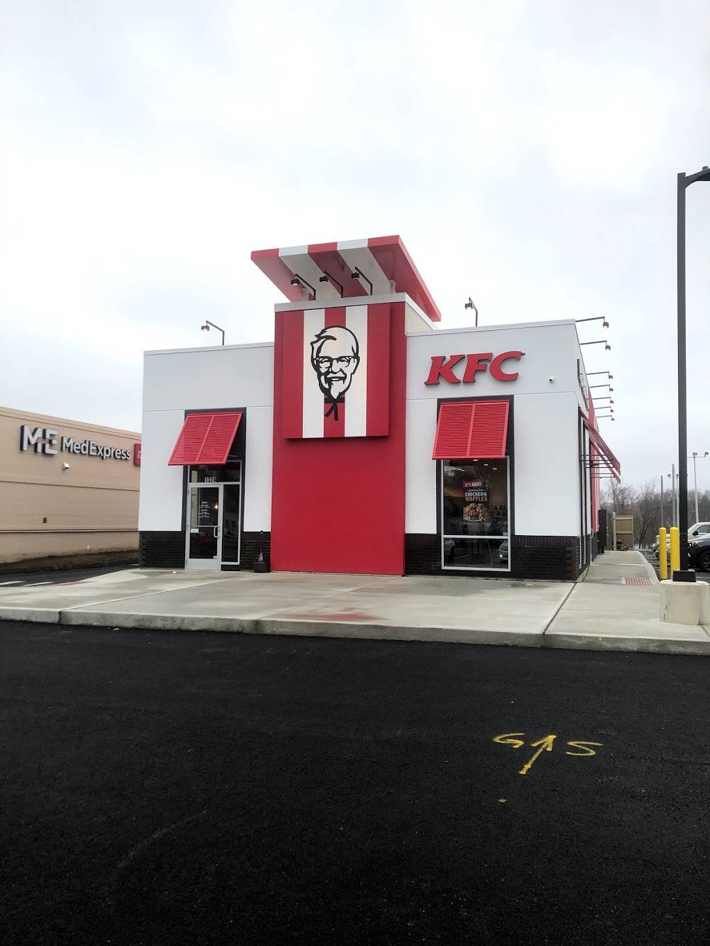 KFC | restaurant | 1324 Boston Rd, Springfield, MA 01119, USA | 4133425184 OR +1 413-342-5184