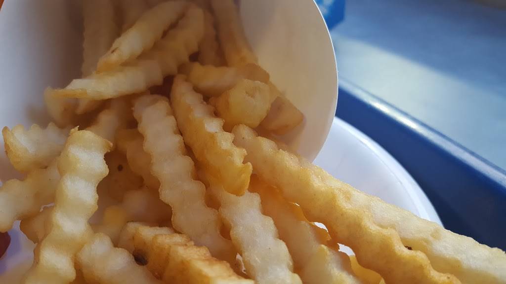 White Castle | restaurant | 3135 W 13 Mile Rd, Royal Oak, MI 48073, USA | 2485494361 OR +1 248-549-4361