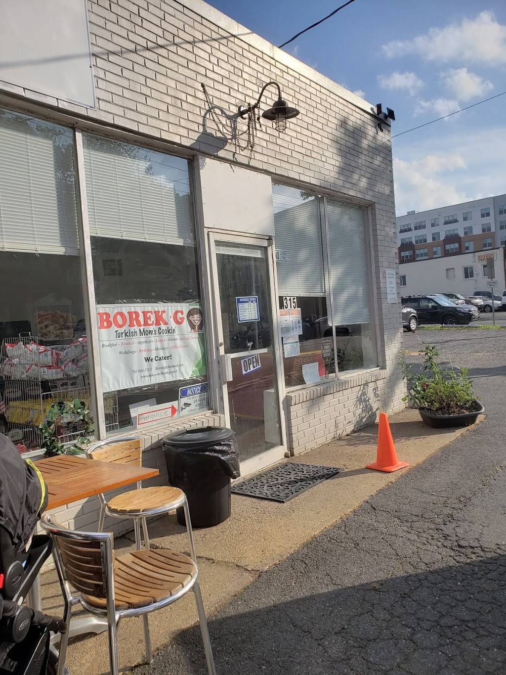 Borek G Turkish Moms Cooking | restaurant | 315 S Maple Ave, Falls Church, VA 22046, USA | 7039443513 OR +1 703-944-3513