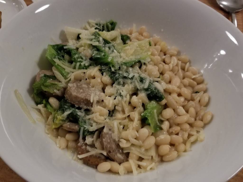 LeoGreta | restaurant | 301 W Main St, Carnegie, PA 15106, USA | 4124896382 OR +1 412-489-6382