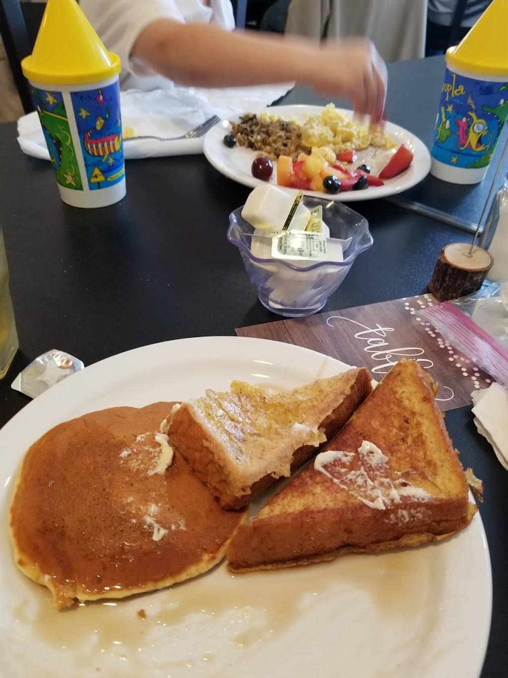 Loose Wheel Supper Club | restaurant | 302 W Main St, Hortonville, WI 54944, USA | 9207793040 OR +1 920-779-3040