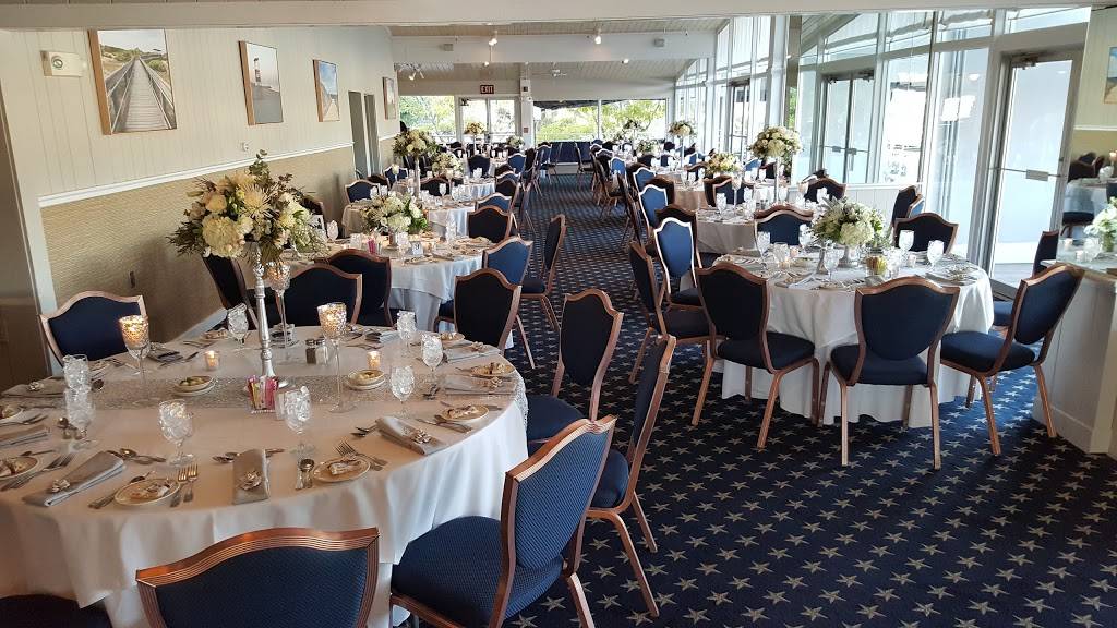 Flying Bridge Restaurant | restaurant | 220 Scranton Ave, Falmouth, MA 02540, USA | 5085482700 OR +1 508-548-2700