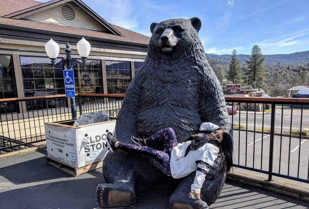 Oakhurst Grill & Whiskey 41 Lounge | restaurant | 40530 CA-41, Oakhurst, CA 93644, USA | 5596412477 OR +1 559-641-2477