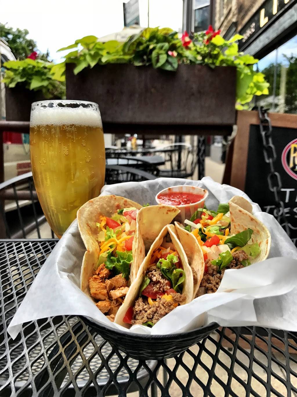 Lincoln Station | restaurant | 2432 N Lincoln Ave, Chicago, IL 60614, USA | 7734728100 OR +1 773-472-8100