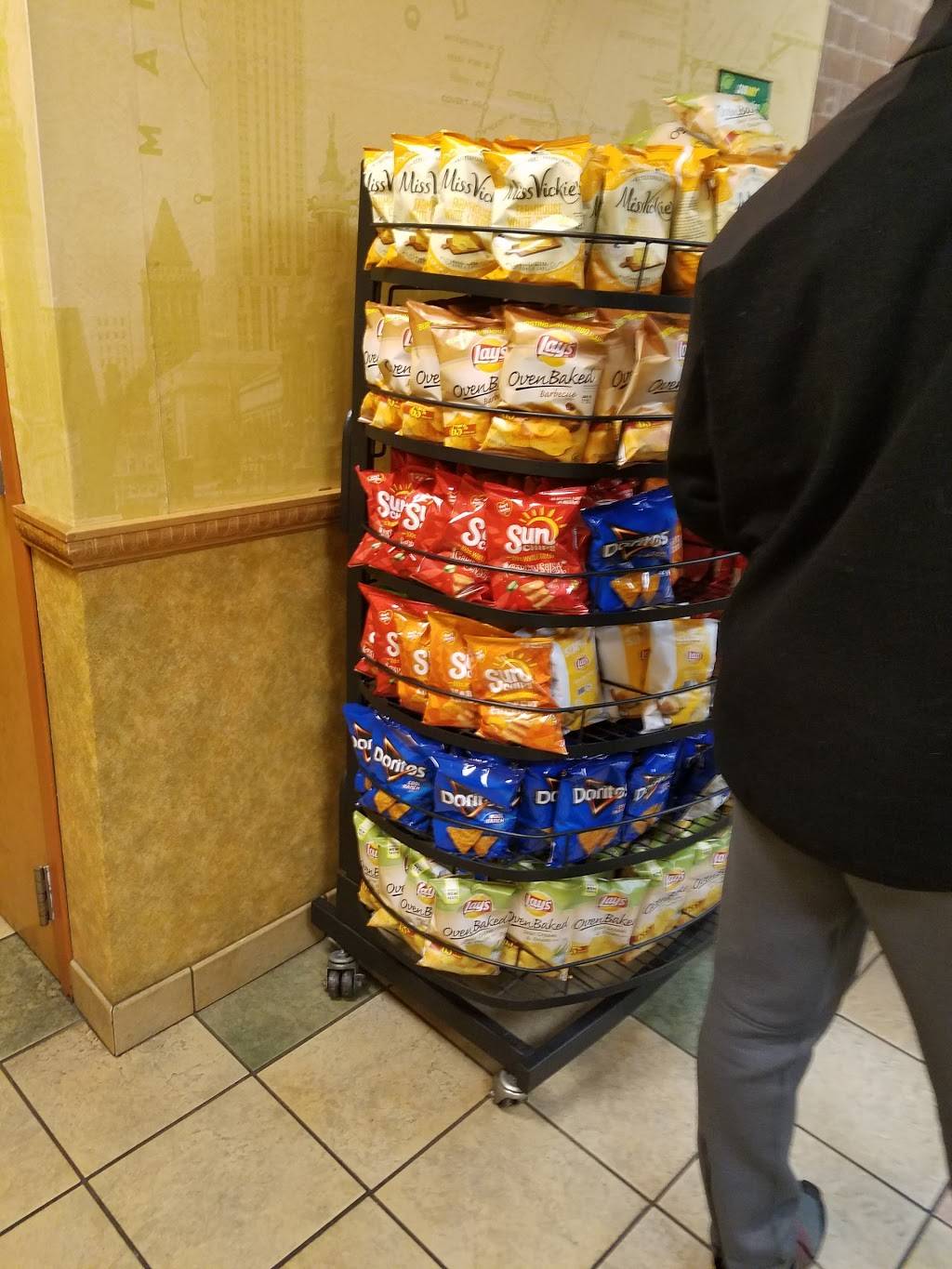 Subway | restaurant | 1347 W Liberty Ave, Pittsburgh, PA 15216, USA | 4125311286 OR +1 412-531-1286