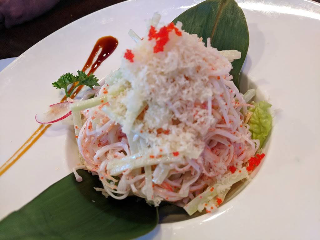 Umi Sushi | restaurant | 7558 Pearl Rd, Middleburg Heights, OH 44130, USA | 4402342888 OR +1 440-234-2888