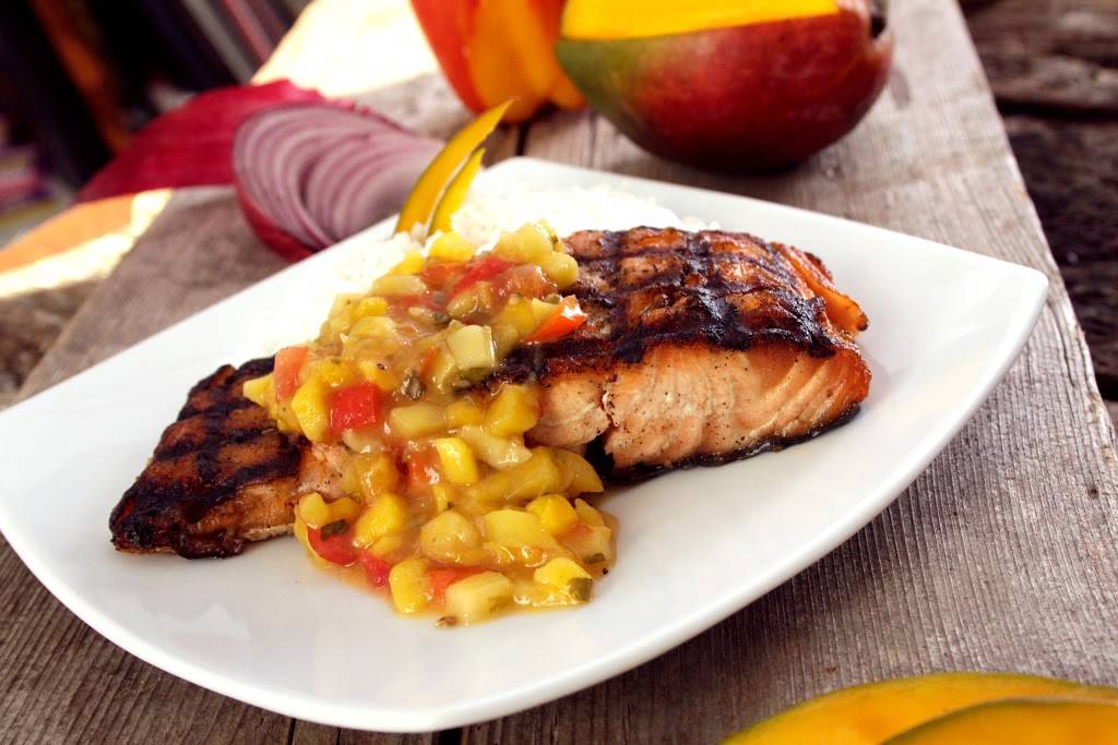 Clean Plates + Nutrition Bar | restaurant | 149 W Nine Mile Rd, Ferndale, MI 48220, USA | 2483978935 OR +1 248-397-8935