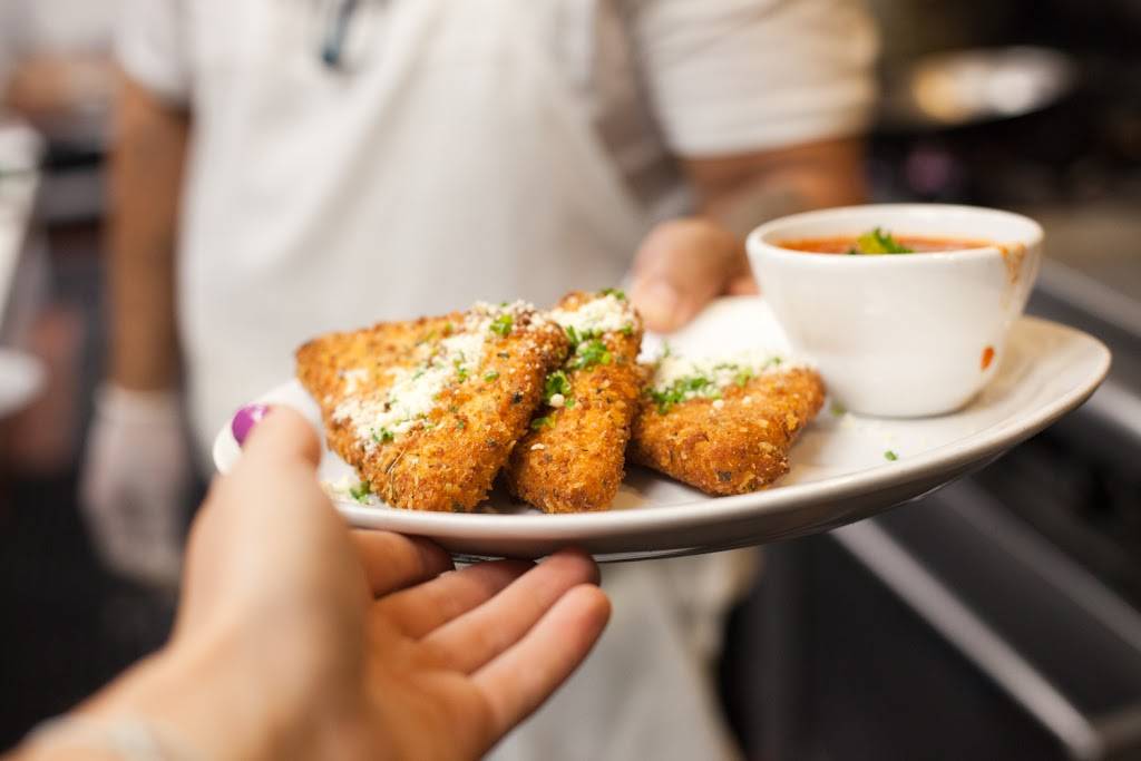 Goodfellas Pizza | restaurant | 7288 W Oakland Park Blvd, Sunrise, FL 33313, USA | 9546366440 OR +1 954-636-6440