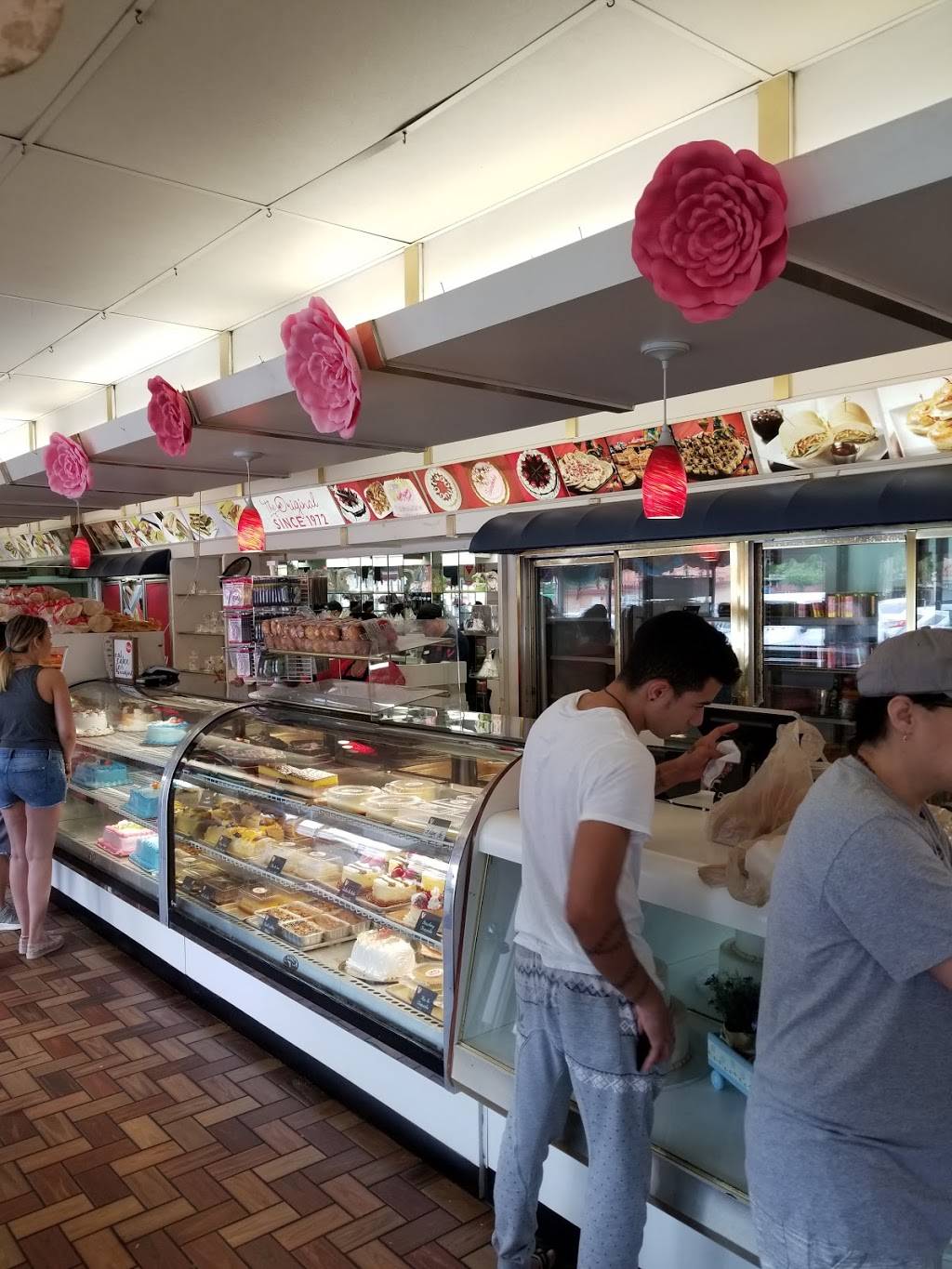 Vicky Bakery | bakery | 445 E 49th St, Hialeah, FL 33013, USA | 3056813222 OR +1 305-681-3222