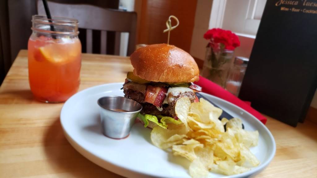 Jessica Tuesdays | restaurant | 35 Main Street, Putnam, CT 06260, USA | 8609285118 OR +1 860-928-5118