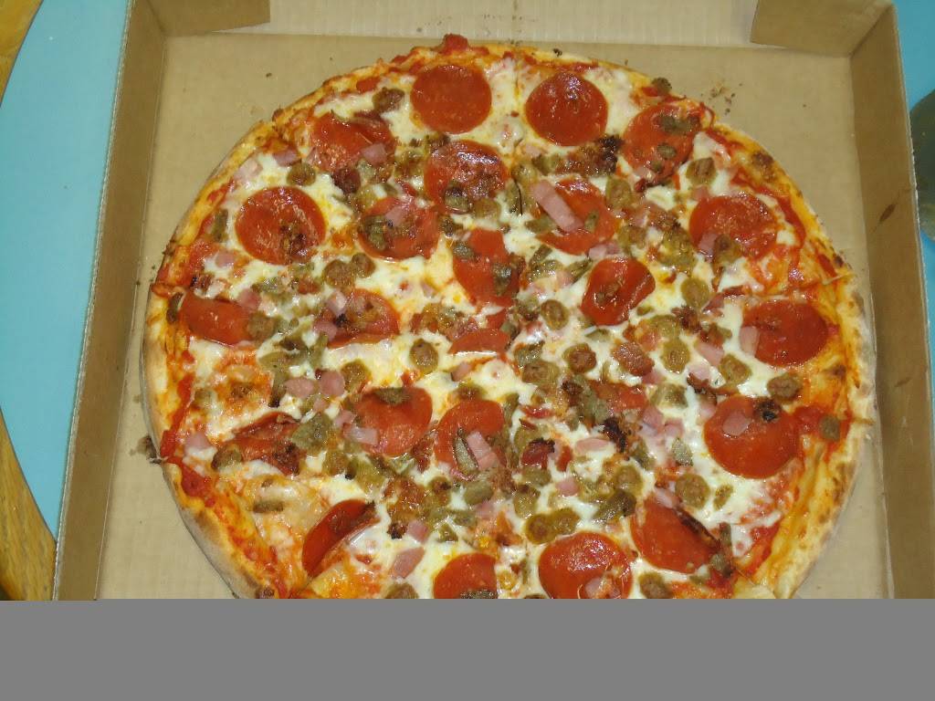 Famous Andys Pizzeria | meal delivery | 4875, 3300 Hwy 17 S, North Myrtle Beach, SC 29582, USA | 8432723030 OR +1 843-272-3030