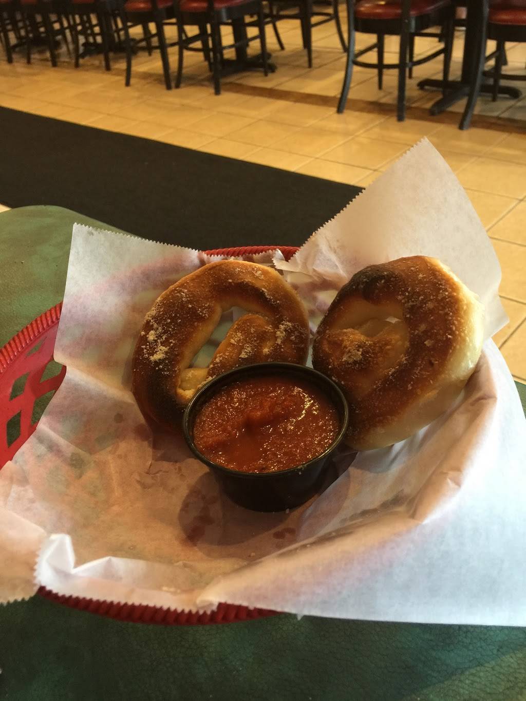 Luigis Pasta & Pizza | restaurant | 1636 W Mockingbird Ln, Dallas, TX 75235, USA | 2146349054 OR +1 214-634-9054