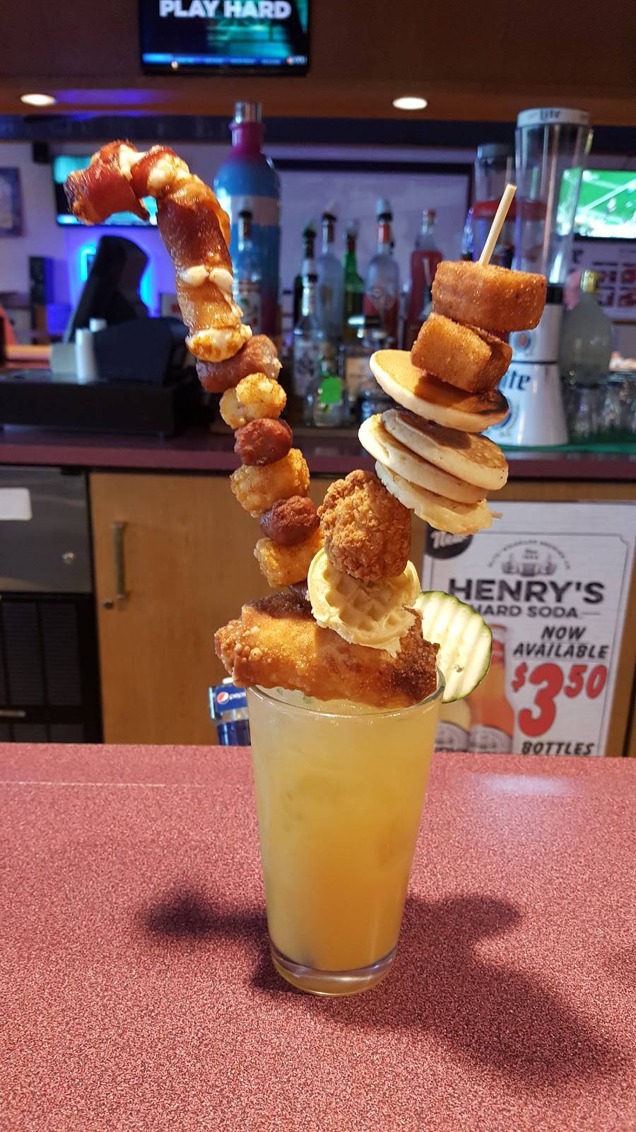 Jumpin Joes Sports Bar & Grill | restaurant | 1100 W Galena Ave, Freeport, IL 61032, USA | 8152356145 OR +1 815-235-6145